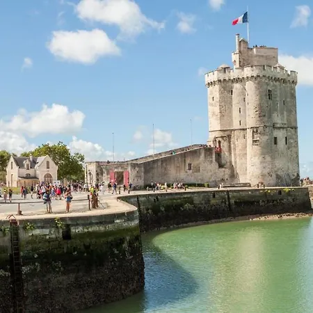 Apartment Confort En Mezzanine A 20mn A Pied Du Centre-ville Avec Tv Et Wifi La Rochelle (Charente-Maritime)
