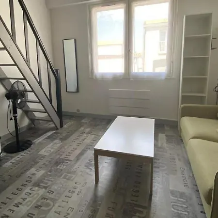 Confort En Mezzanine A 20mn A Pied Du Centre-ville Avec Tv Et Wifi La Rochelle (Charente-Maritime)